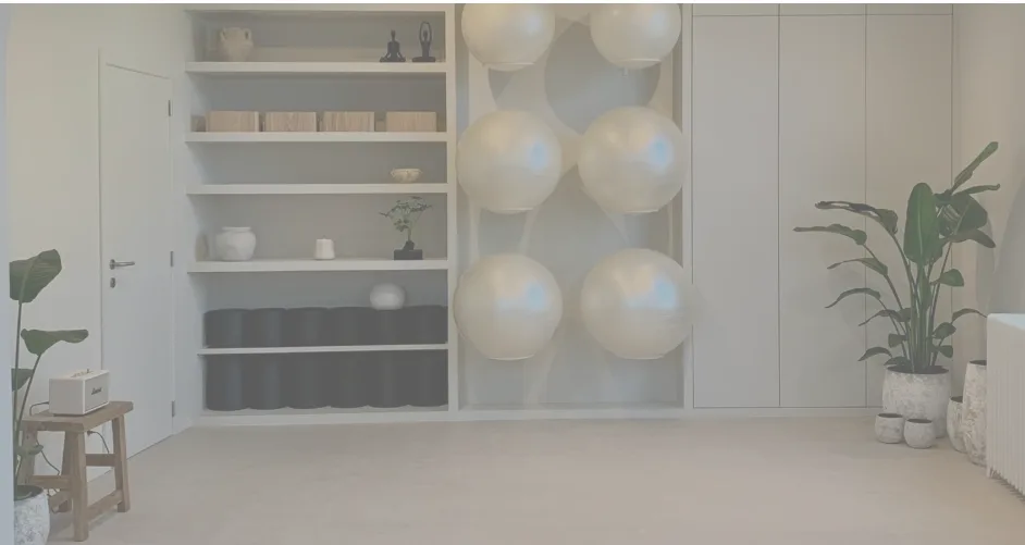 Salle polyvalente de 42 m² de l'Espace Santé Lillois disponible à la location, ambiance claire et épurée